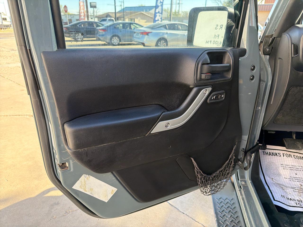 Jeep Wrangler Unlimited Sahara 4WD 2014