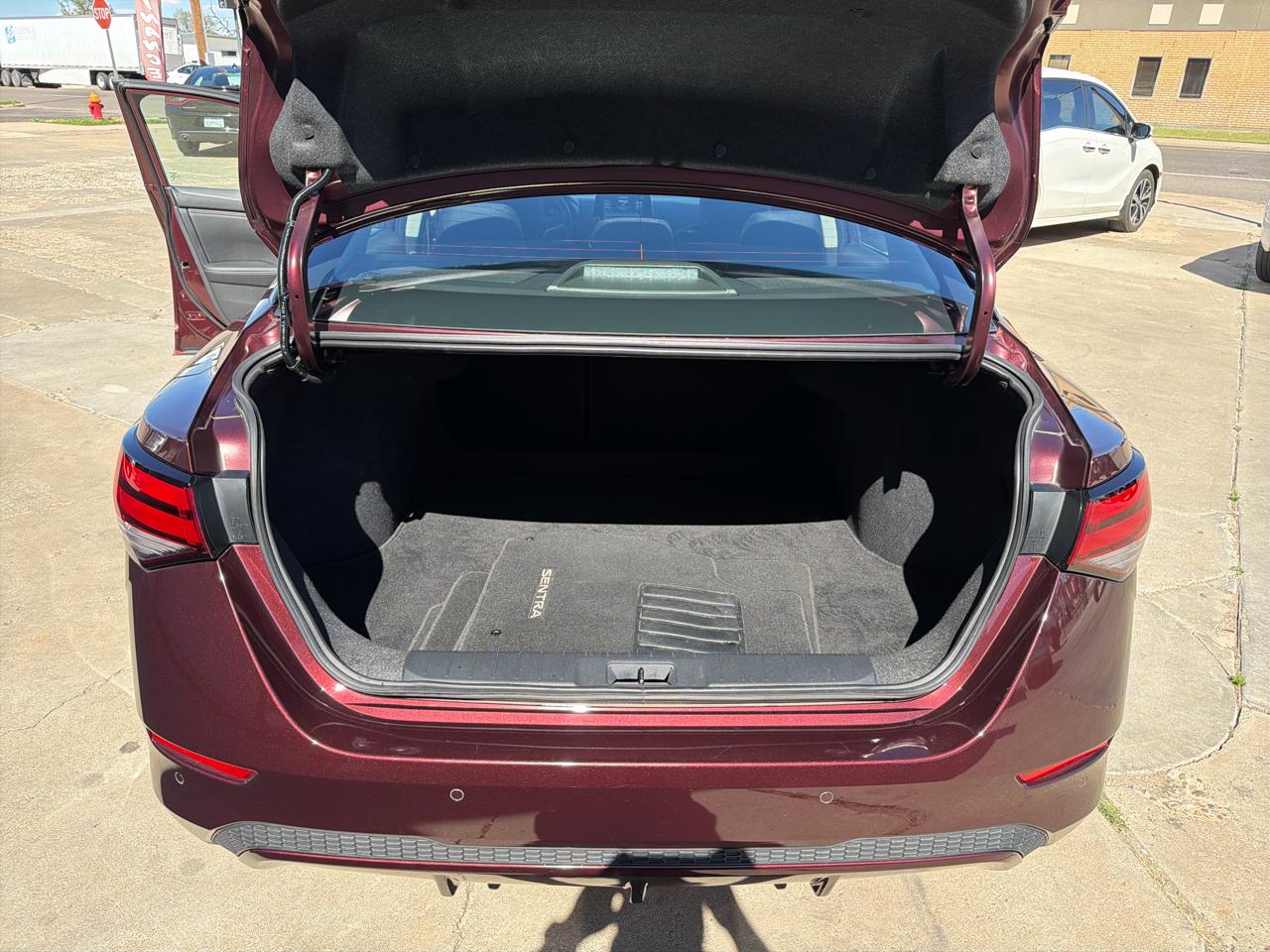 Nissan Sentra SV 2025