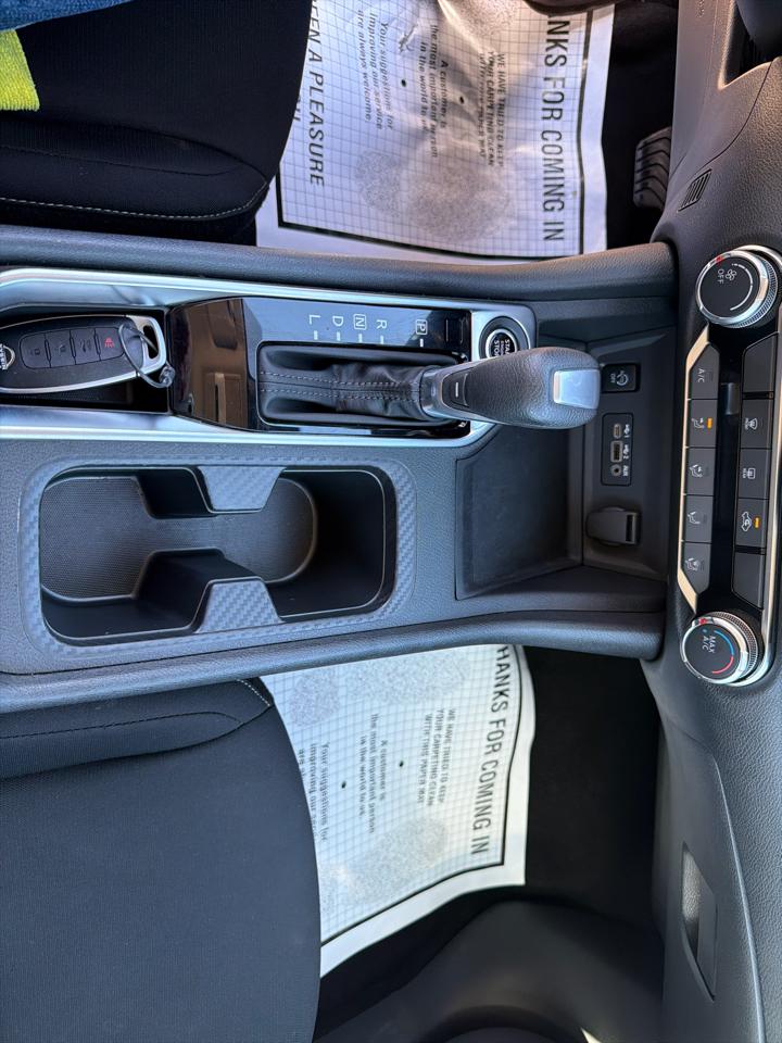 Nissan Sentra SV 2025