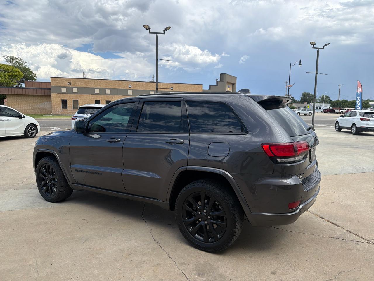 Jeep Grand Cherokee Laredo E 4WD 2021
