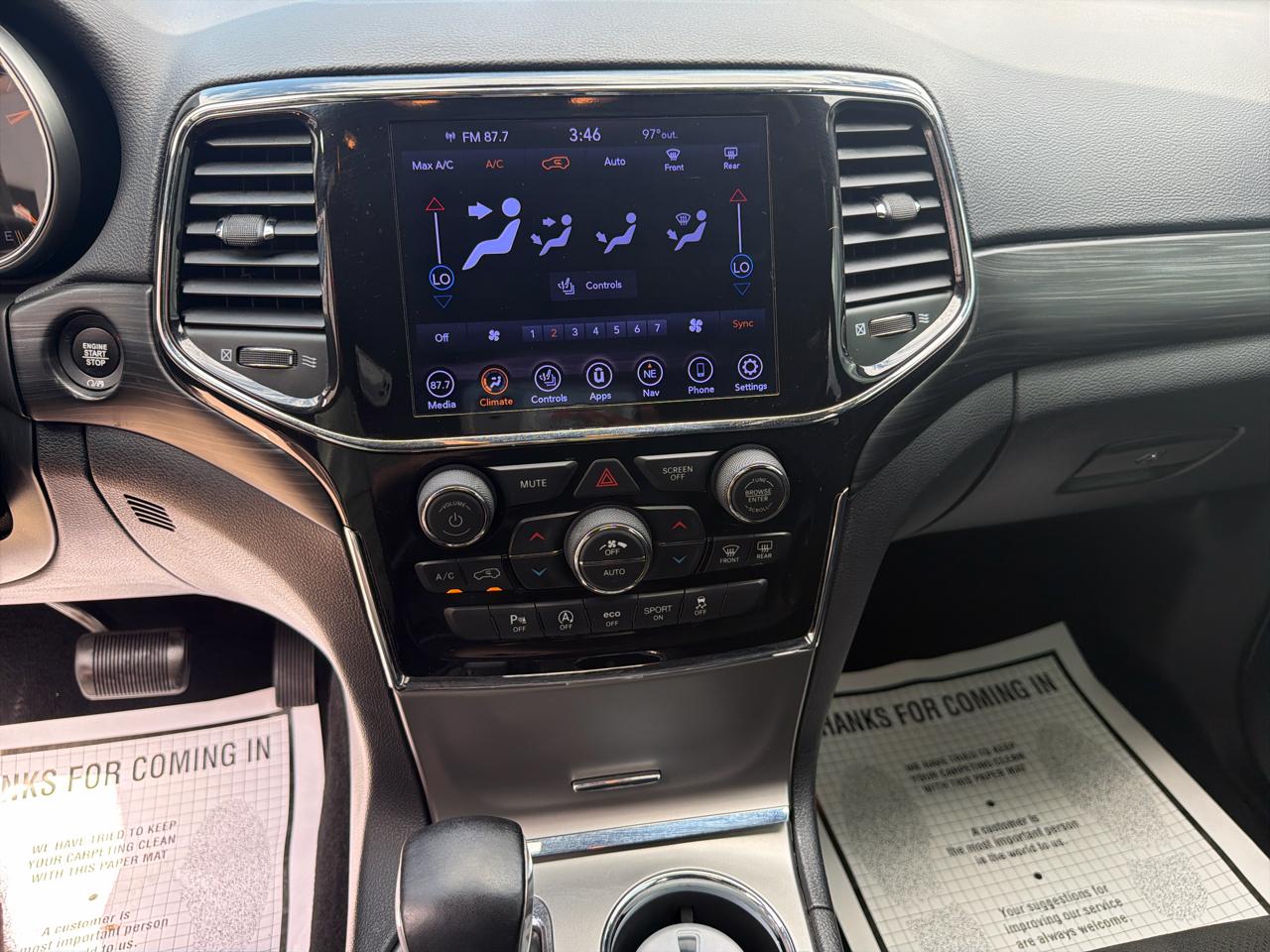 Jeep Grand Cherokee Laredo E 4WD 2021