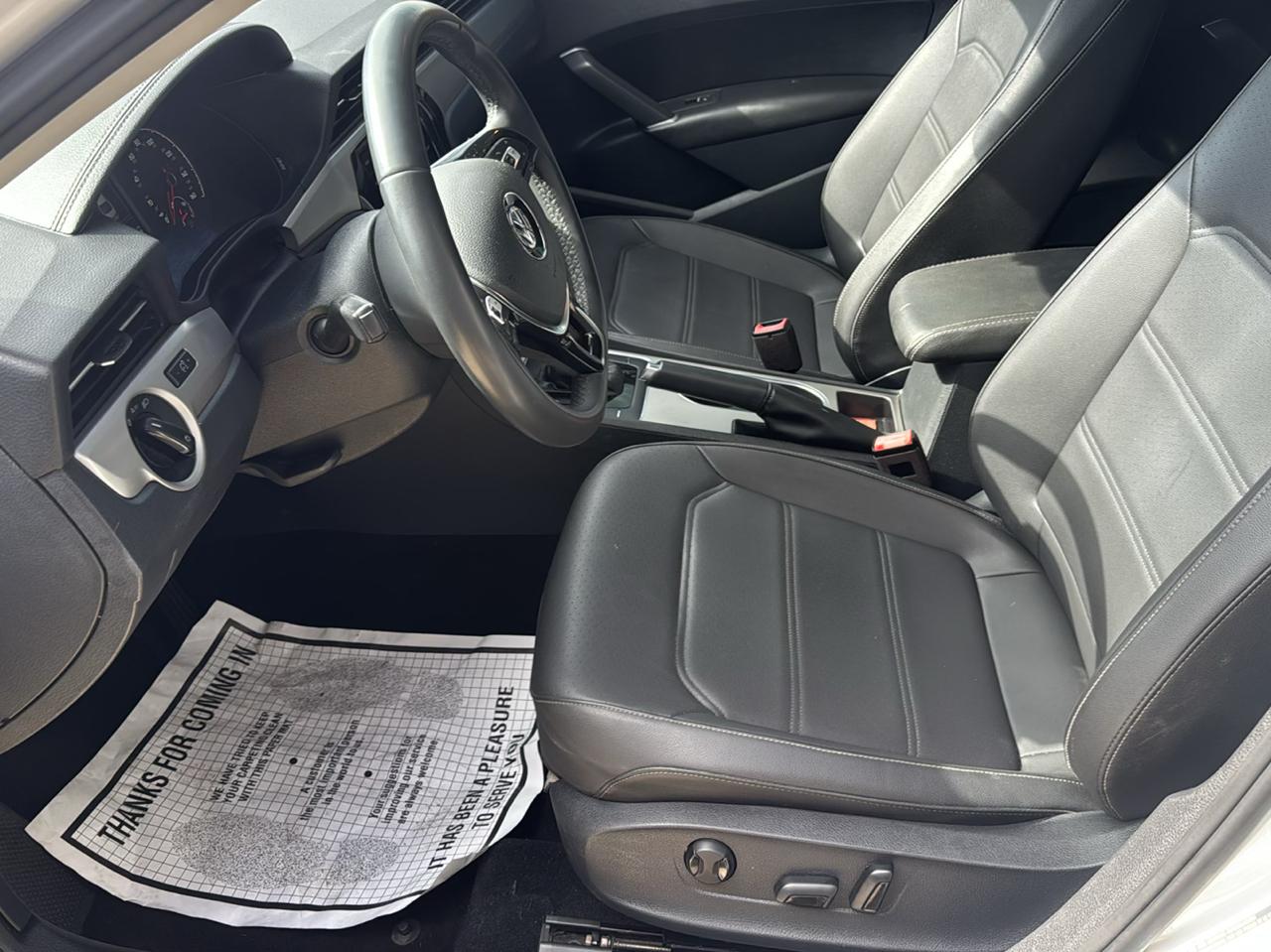 Volkswagen Passat SE 2022