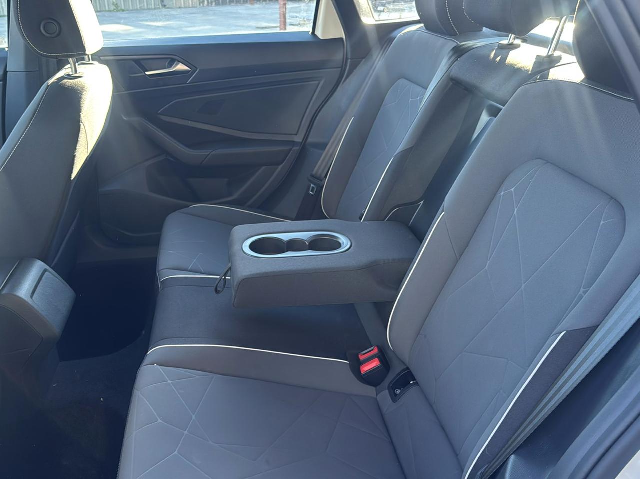Volkswagen Jetta Sport 2025