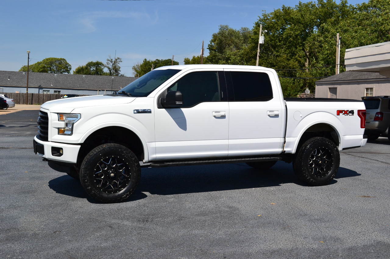 2016 Ford F-150 FX4 photo 3