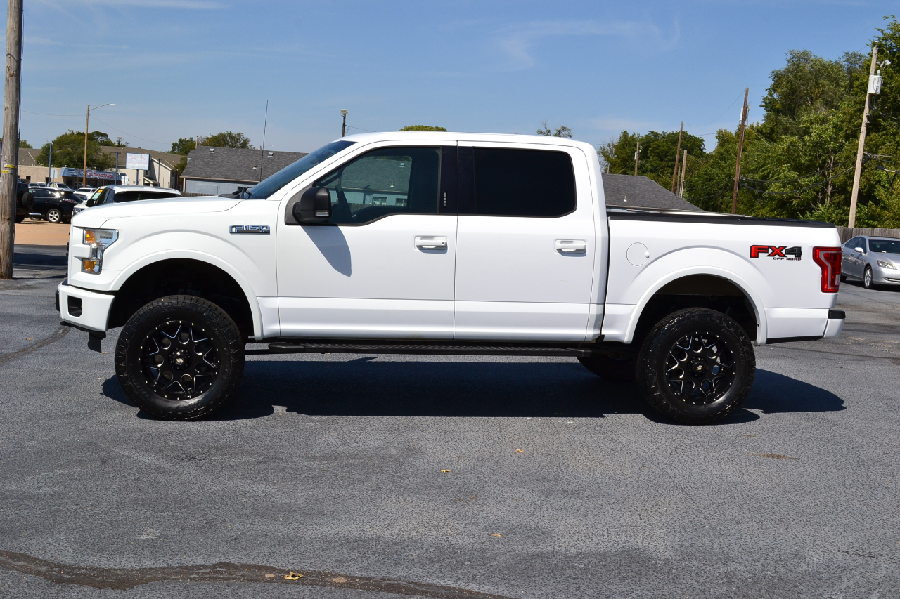 2016 Ford F-150 FX4 photo 4