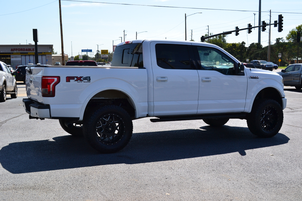 2016 Ford F-150 FX4 photo 11