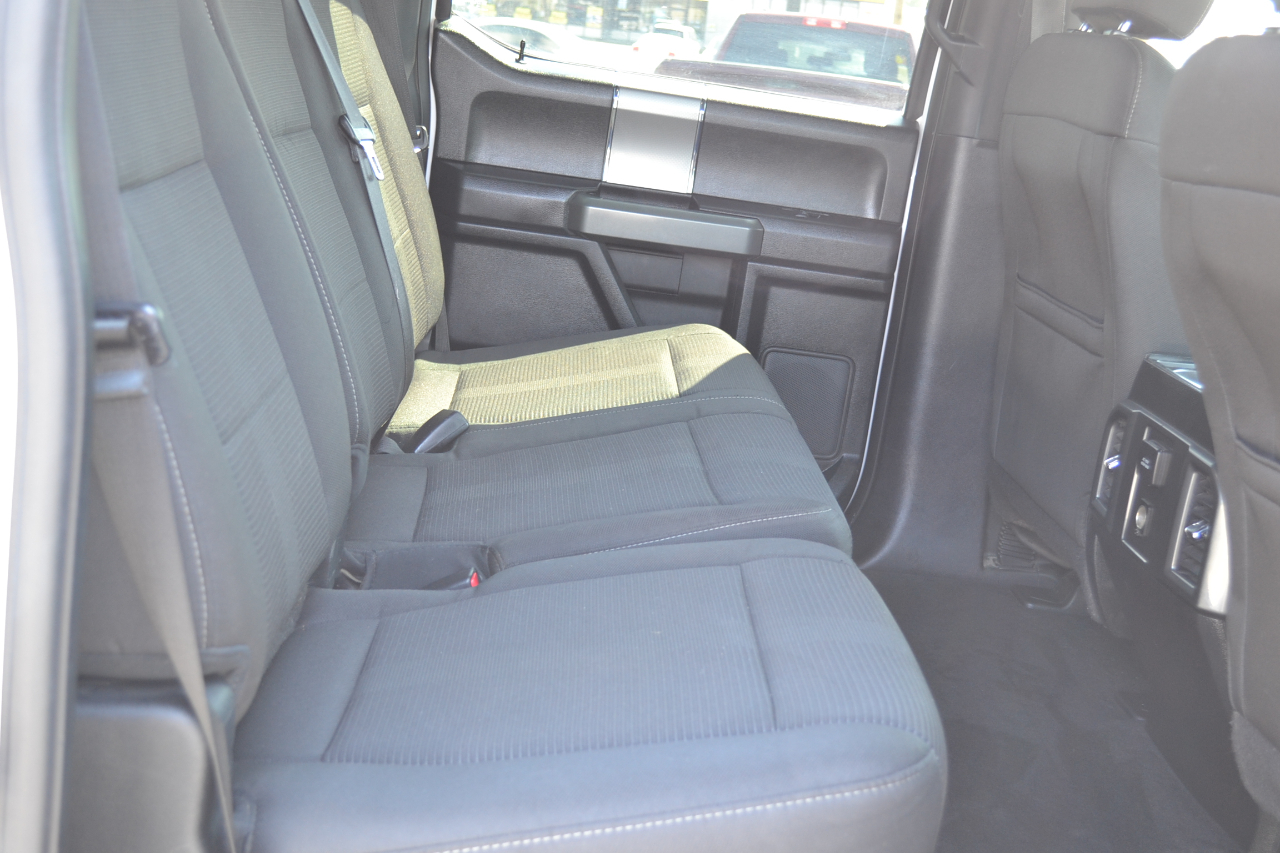 Ford F-150 FX4 SuperCrew 5.5-ft. Bed 4WD 2016 Ford F-150 FX4 SuperCrew 5.5-ft. Bed 4WD 2016