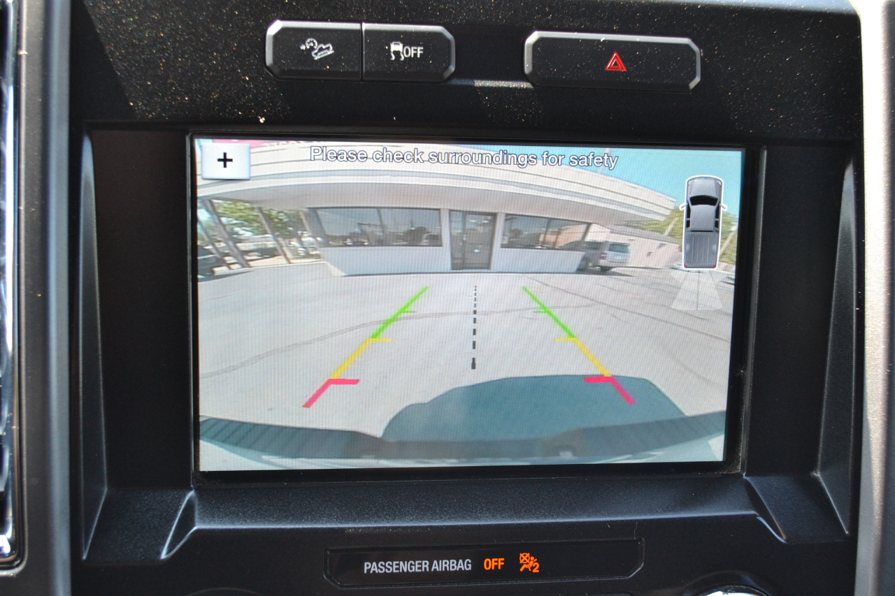 2016 Ford F-150 FX4 photo 23