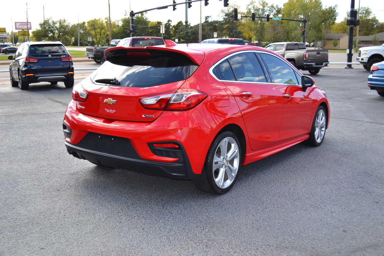 Chevrolet Cruze Premier Hatchback 2017 Chevrolet Cruze Premier Hatchback 2017