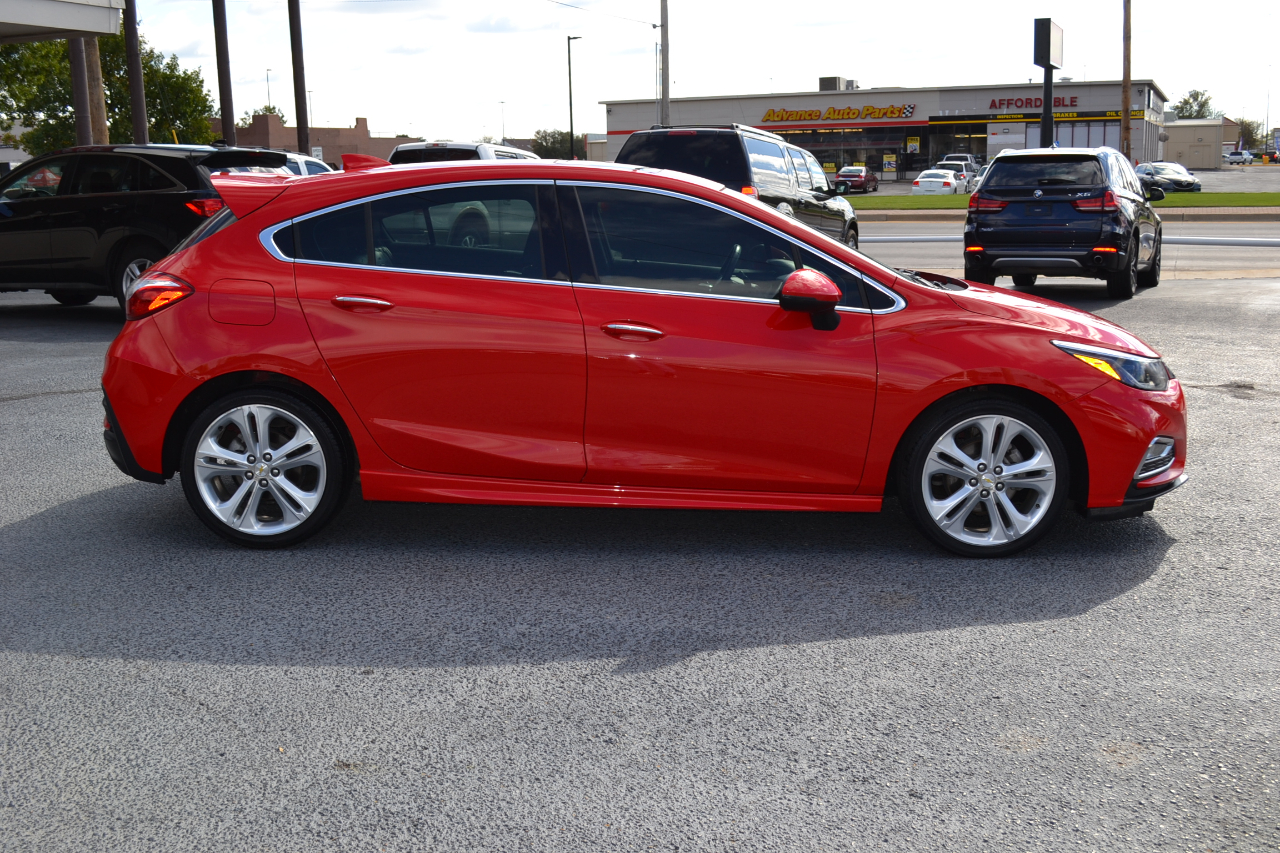 Chevrolet Cruze Premier Hatchback 2017 Chevrolet Cruze Premier Hatchback 2017