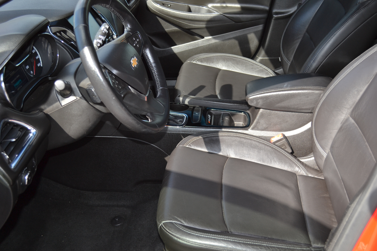 Chevrolet Cruze Premier Hatchback 2017 Chevrolet Cruze Premier Hatchback 2017