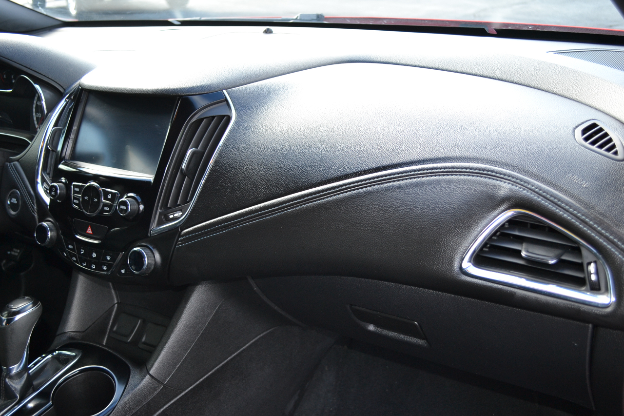 Chevrolet Cruze Premier Hatchback 2017 Chevrolet Cruze Premier Hatchback 2017