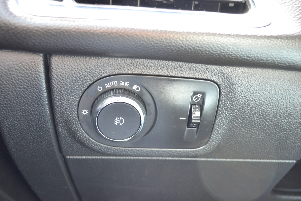 Chevrolet Cruze Premier Hatchback 2017 Chevrolet Cruze Premier Hatchback 2017