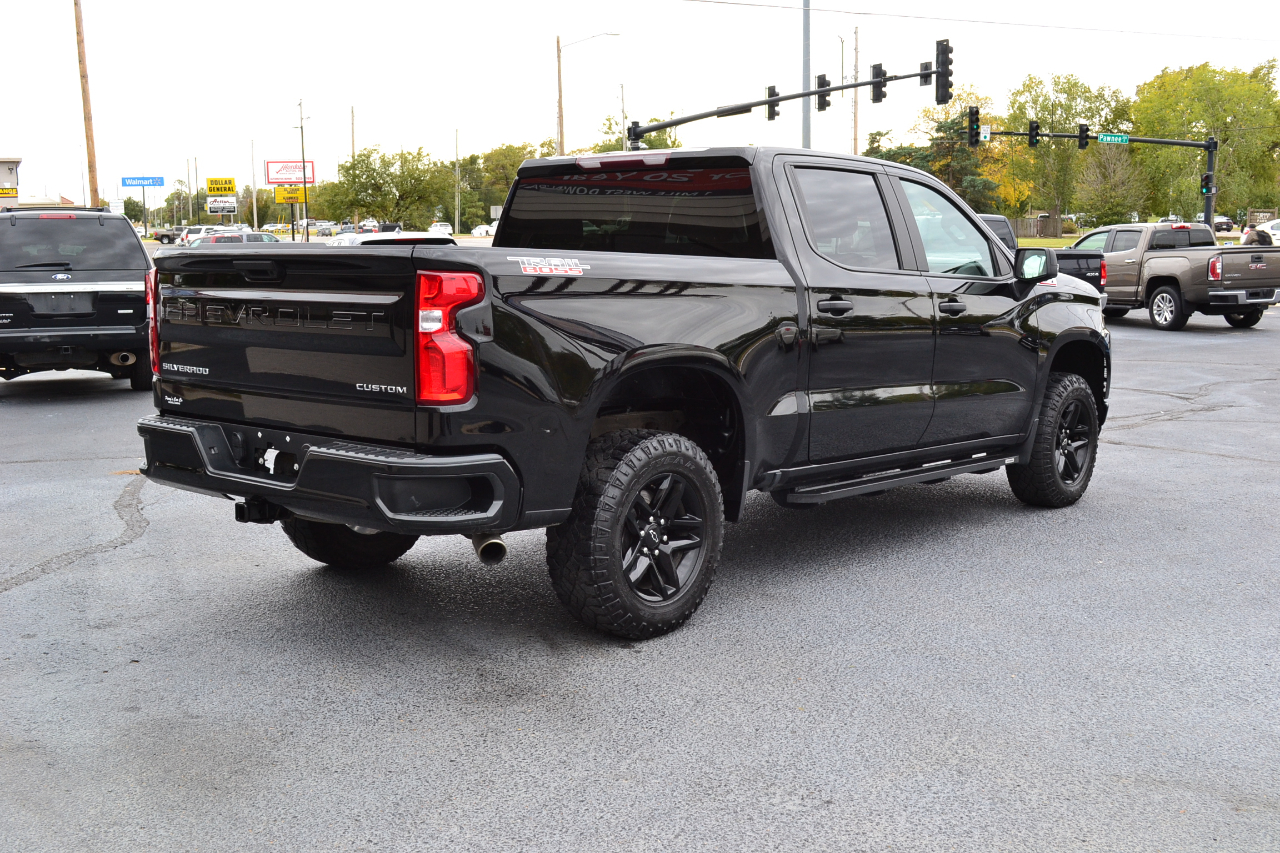 Chevrolet Silverado 1500 Custom Trail Boss Crew Cab Short Box 4WD 2020 Chevrolet Silverado 1500 Custom Trail Boss Crew Cab Short Box 4WD 2020