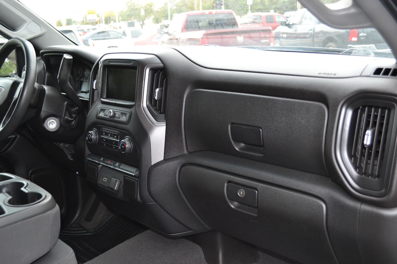 Chevrolet Silverado 1500 Custom Trail Boss Crew Cab Short Box 4WD 2020 Chevrolet Silverado 1500 Custom Trail Boss Crew Cab Short Box 4WD 2020