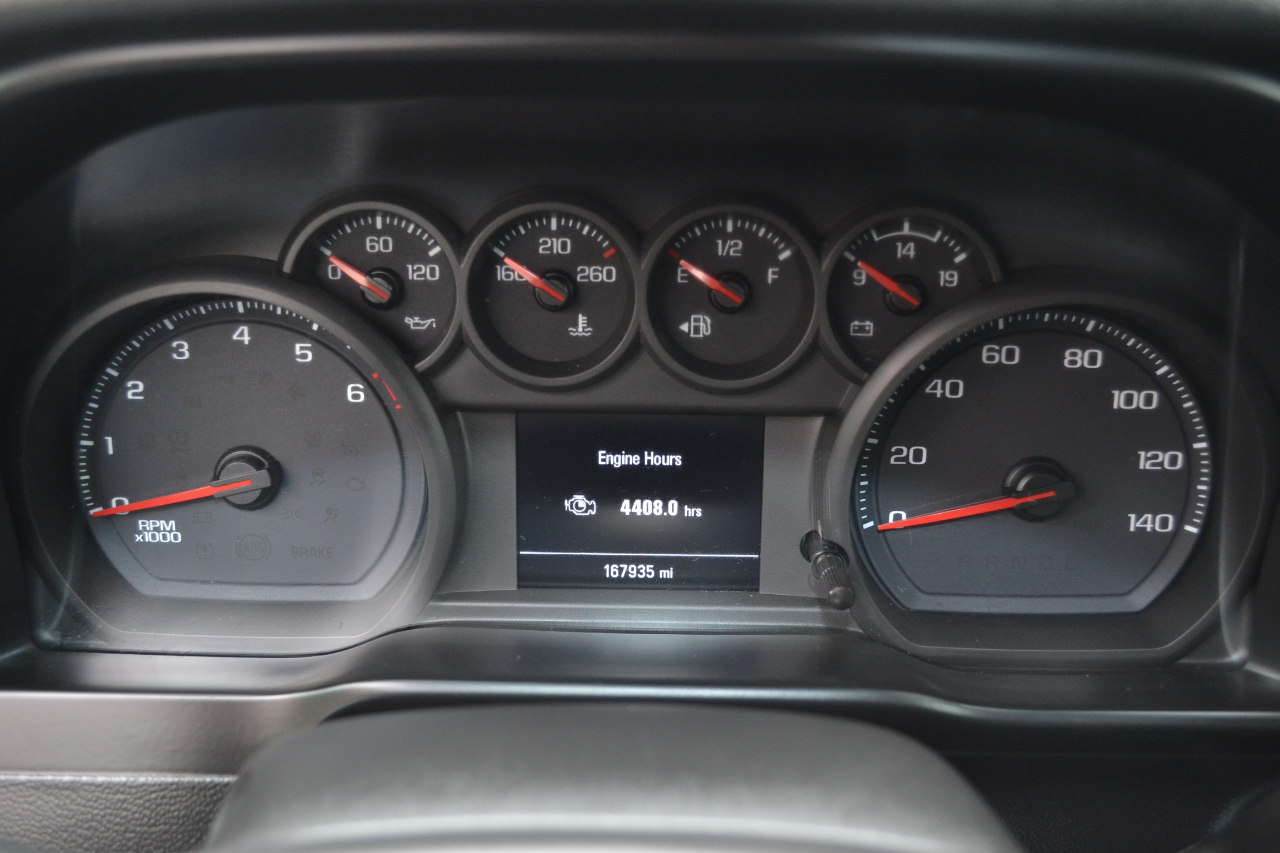 Chevrolet Silverado 1500 Custom Trail Boss Crew Cab Short Box 4WD 2020 Chevrolet Silverado 1500 Custom Trail Boss Crew Cab Short Box 4WD 2020