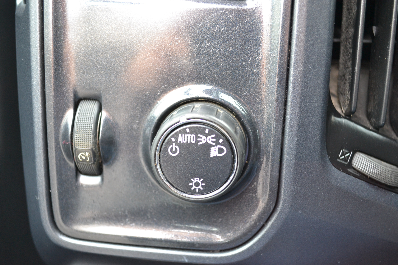 Chevrolet Silverado 3500HD Work Truck Double Cab Long Box 4WD 2015