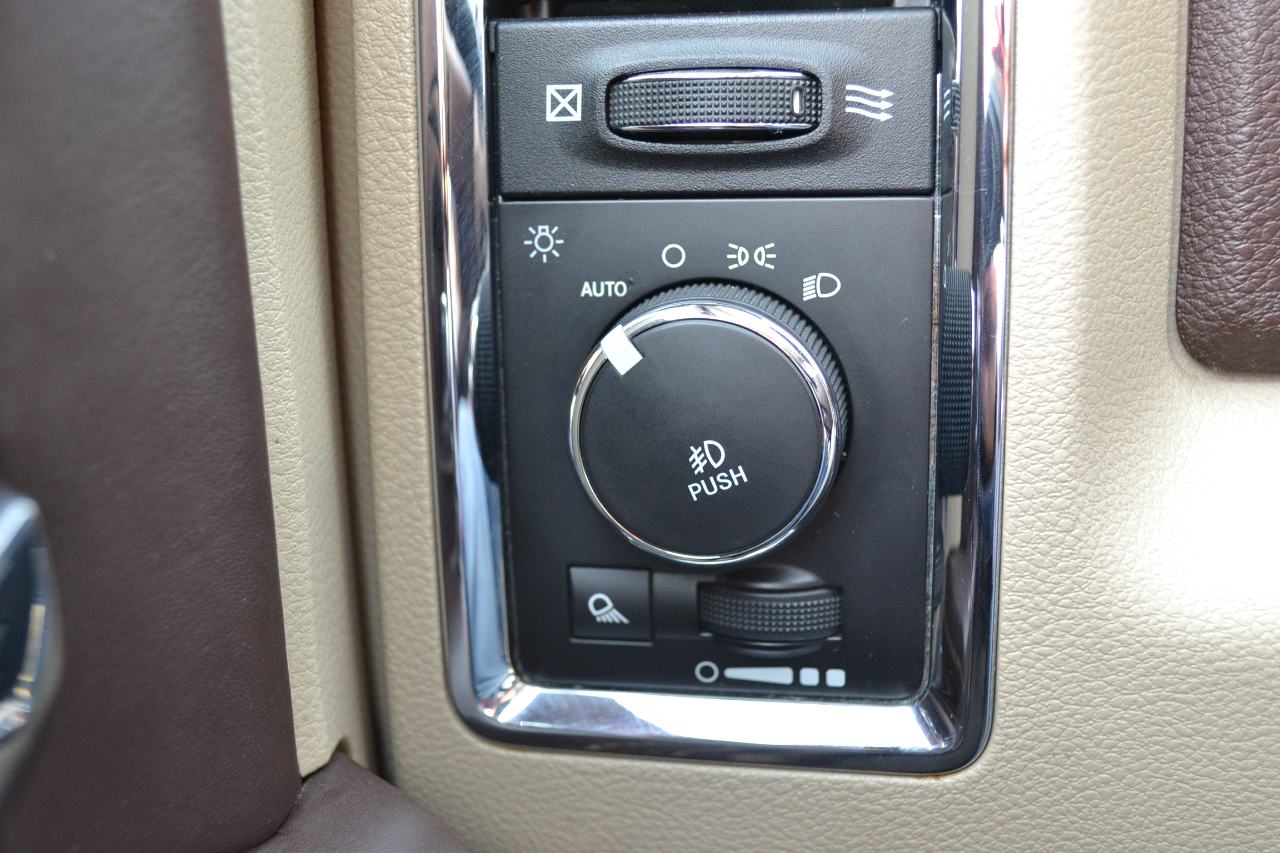 RAM 1500 Longhorn Crew Cab SWB 4WD 2016