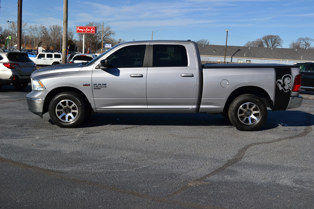 RAM 1500 Classic SLT Crew Cab SWB 2WD 2019