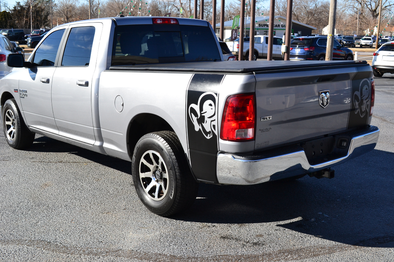 RAM 1500 Classic SLT Crew Cab SWB 2WD 2019