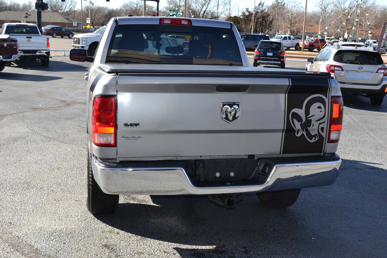 RAM 1500 Classic SLT Crew Cab SWB 2WD 2019