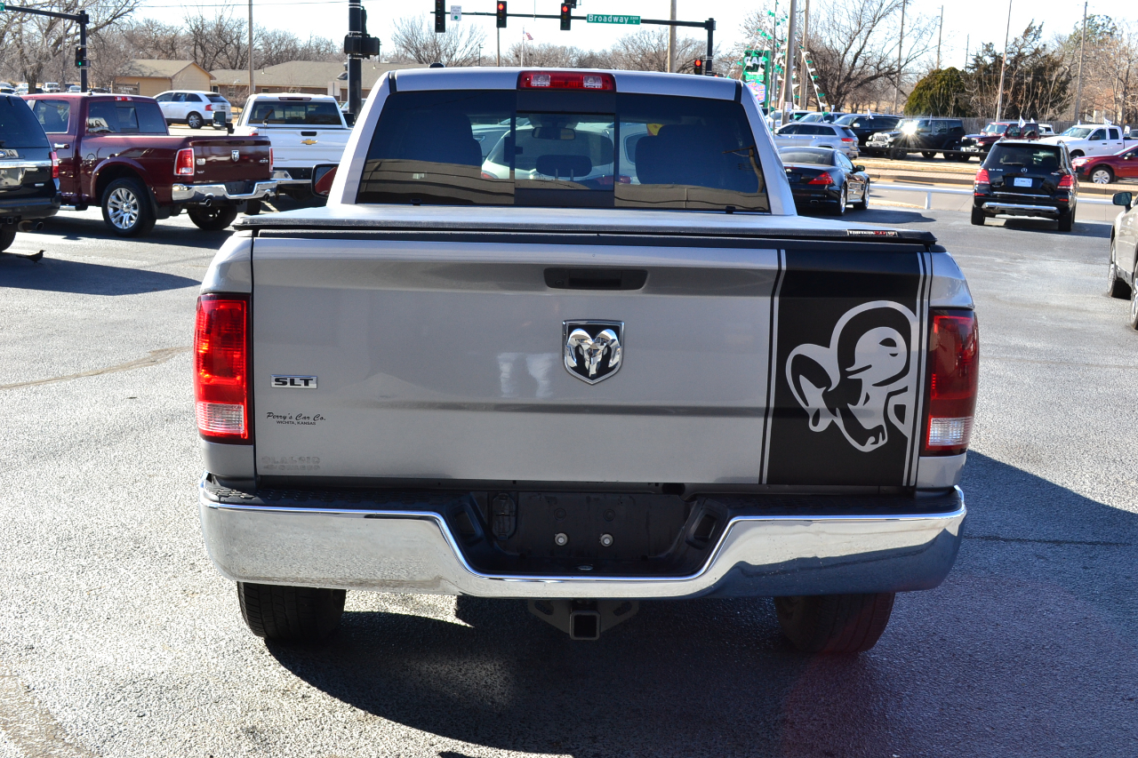 RAM 1500 Classic SLT Crew Cab SWB 2WD 2019