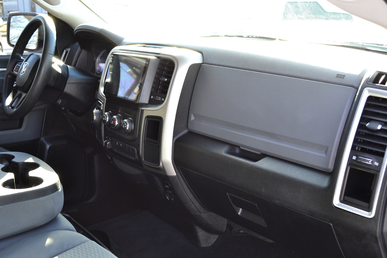 RAM 1500 Classic SLT Crew Cab SWB 2WD 2019