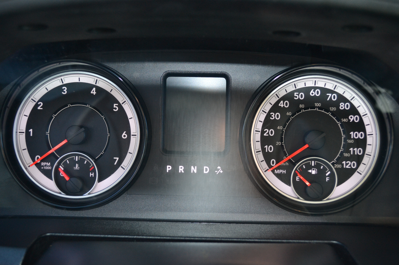 RAM 1500 Classic SLT Crew Cab SWB 2WD 2019