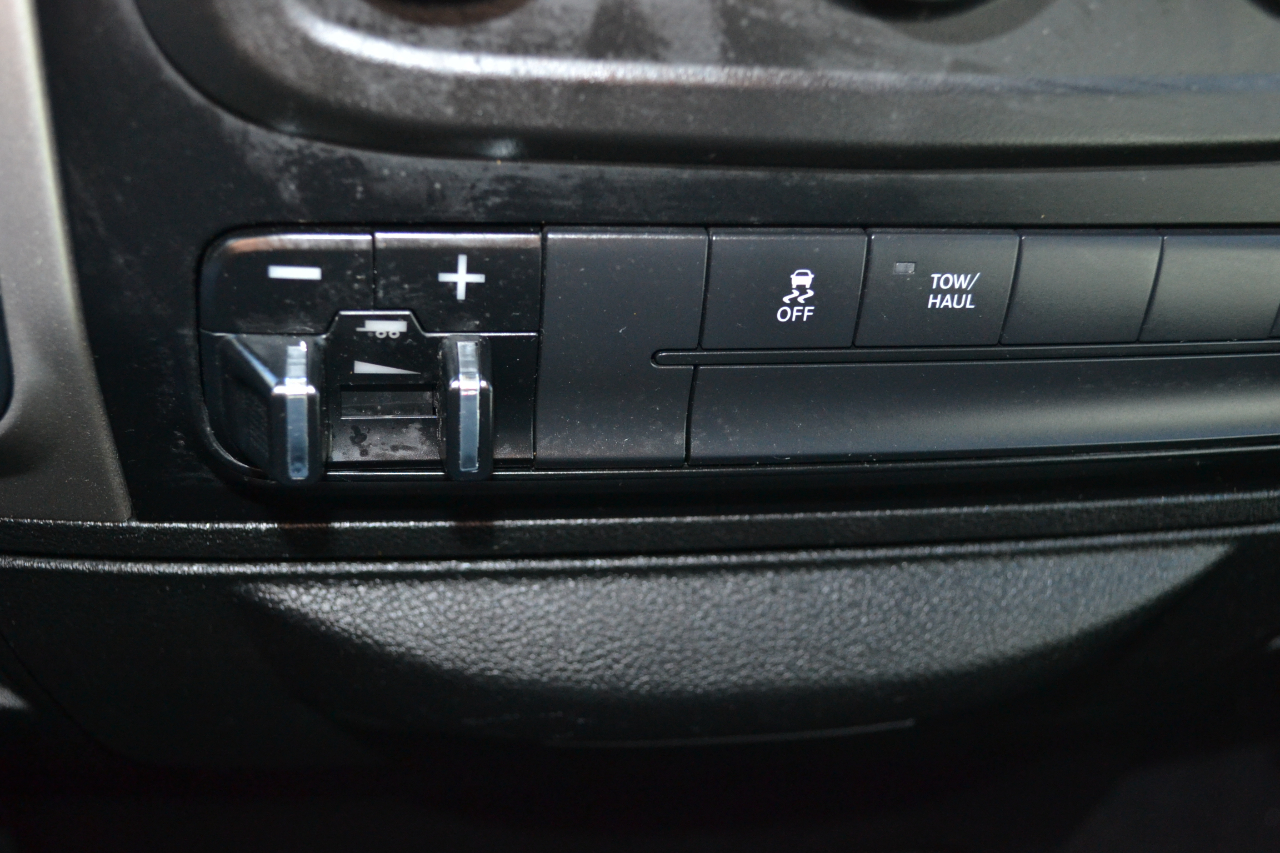 RAM 1500 Classic SLT Crew Cab SWB 2WD 2019