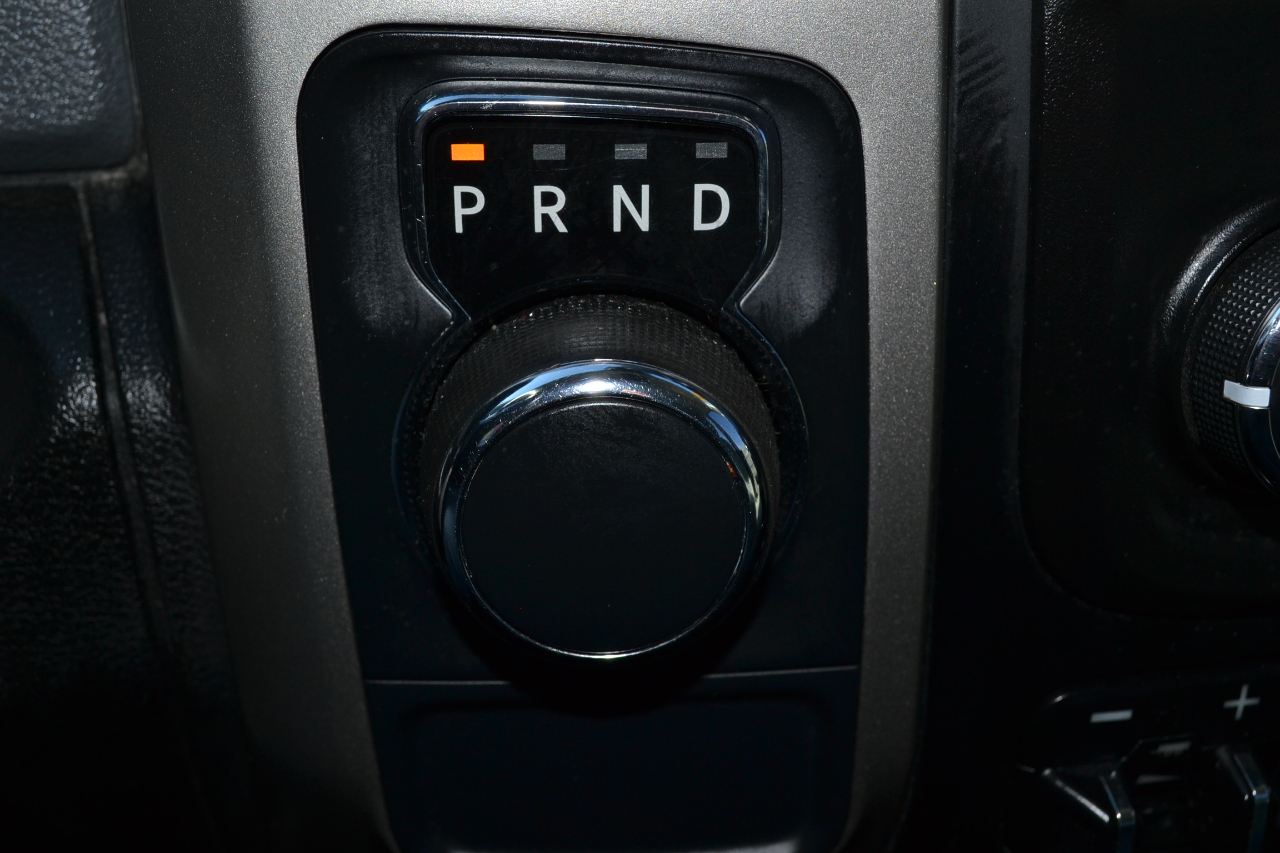 RAM 1500 Classic SLT Crew Cab SWB 2WD 2019