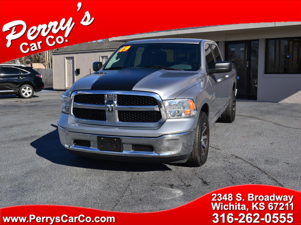 RAM 1500 Classic SLT Crew Cab SWB 2WD 2019