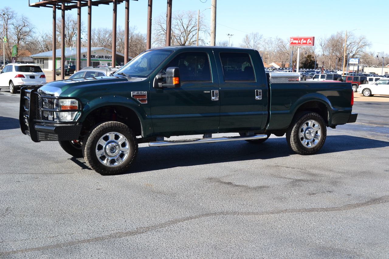 Ford F-250 SD XLT Crew Cab Long Bed 4WD 2010