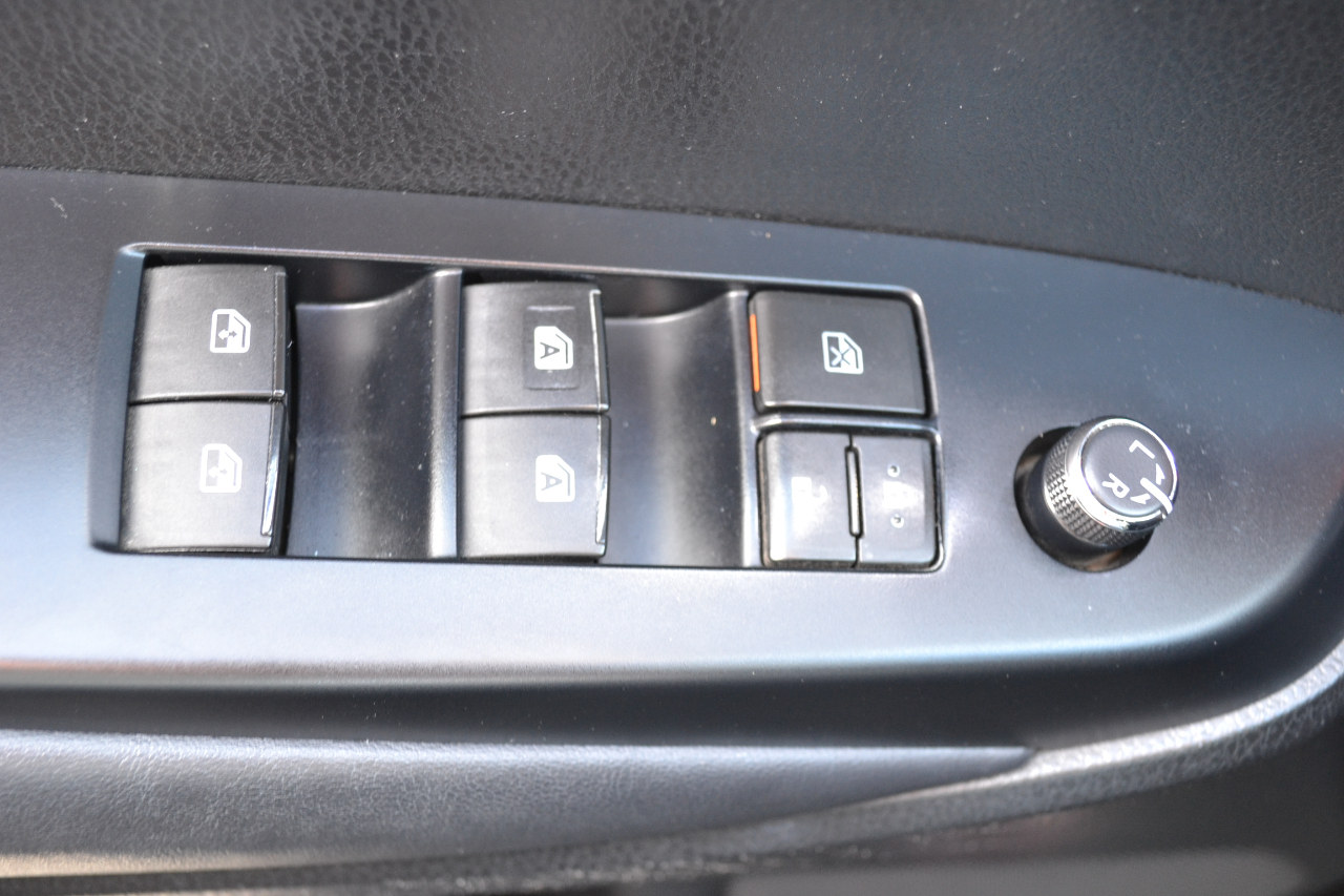 Toyota Highlander XLE FWD V6 2014