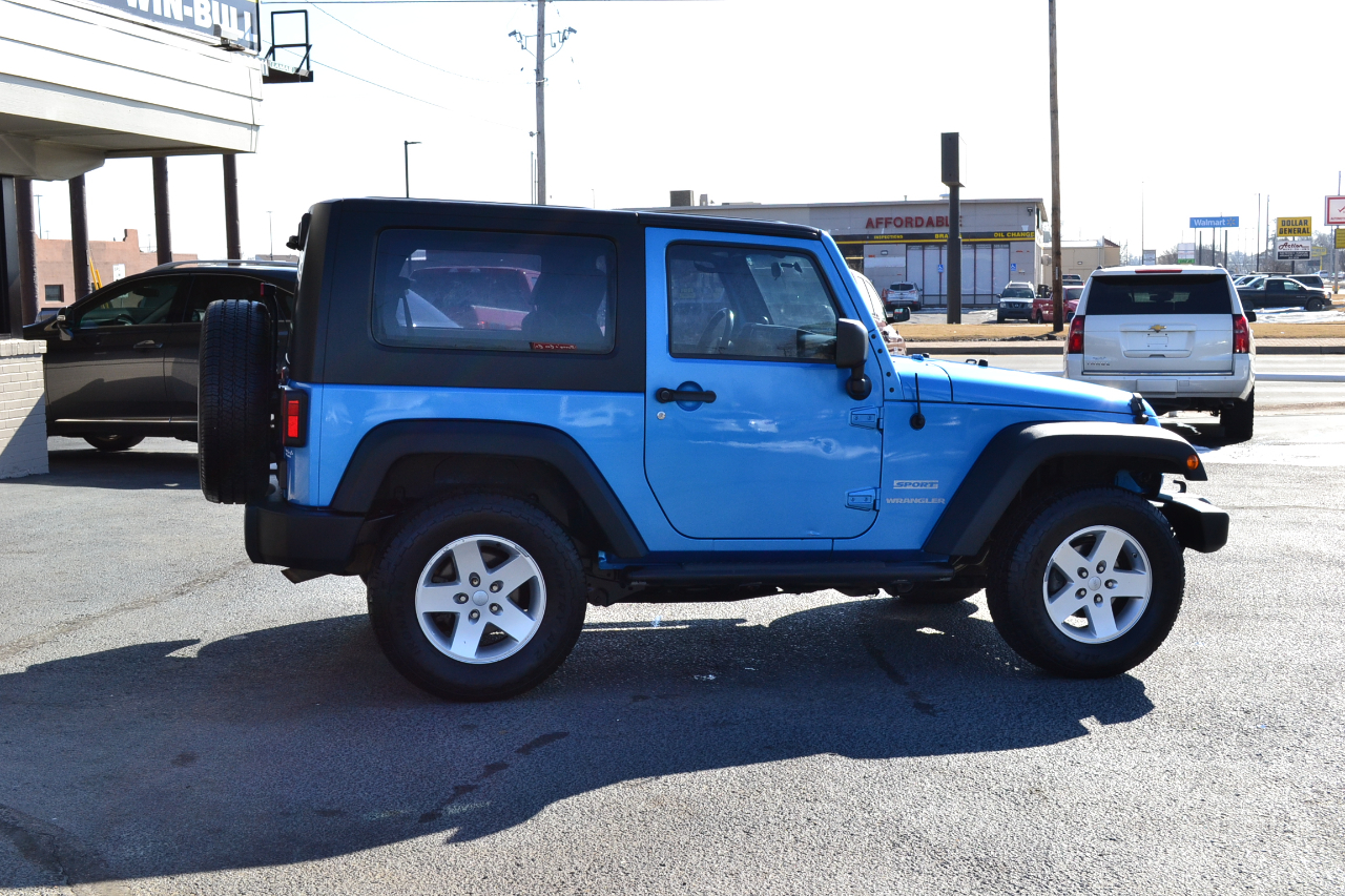Jeep Wrangler Sport 4WD 2010