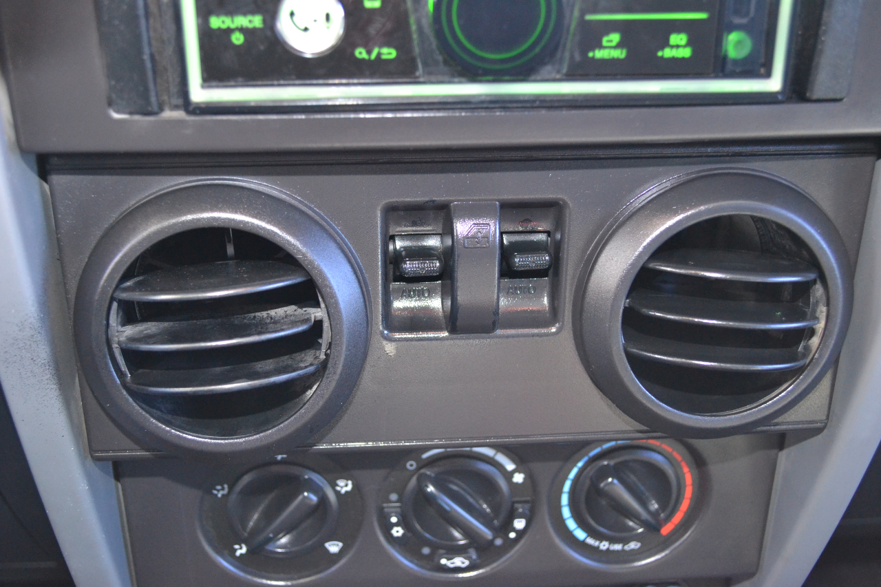 Jeep Wrangler Sport 4WD 2010