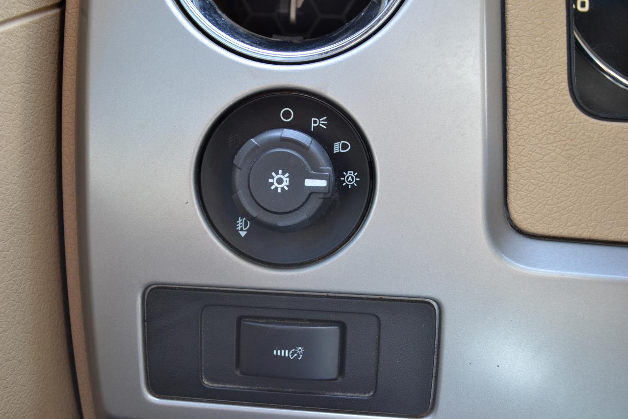 Ford F-150 SuperCrew 150" Lariat 4WD 2011