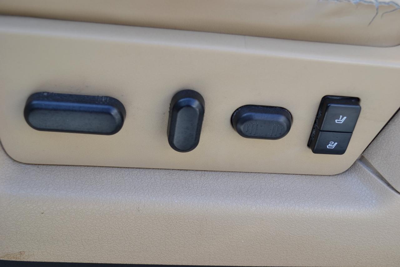 Ford F-150 SuperCrew 150" Lariat 4WD 2011