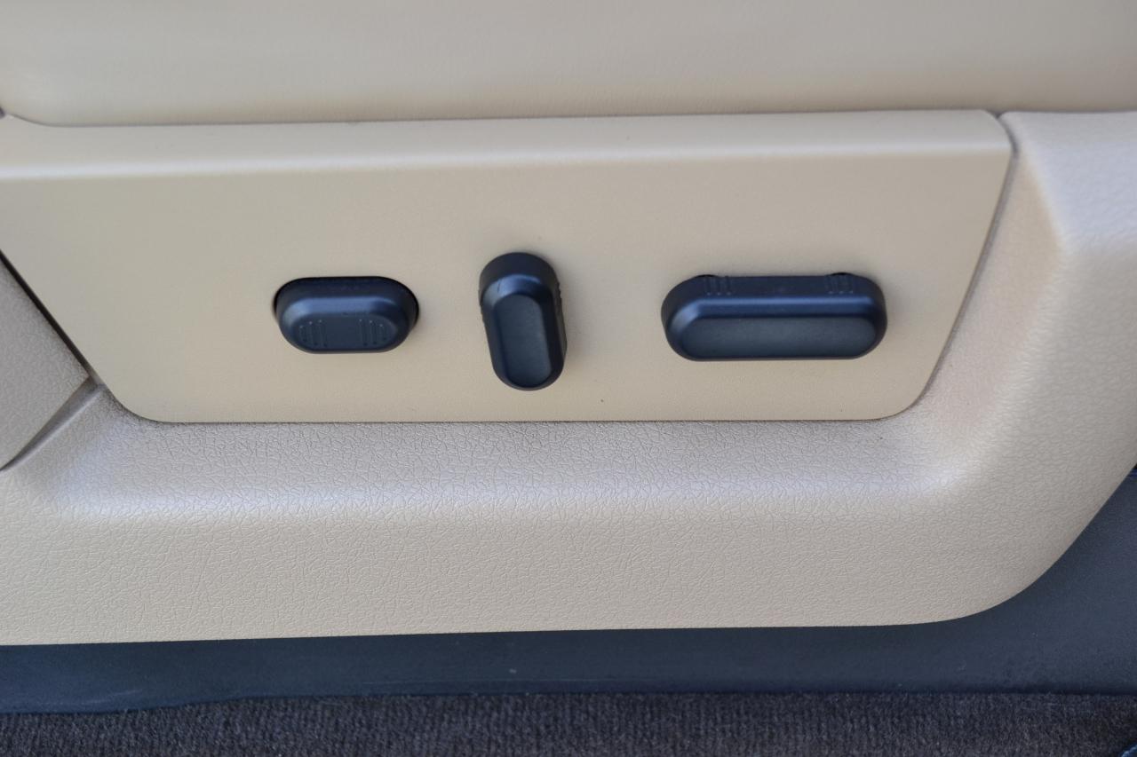 Ford F-150 SuperCrew 150" Lariat 4WD 2011