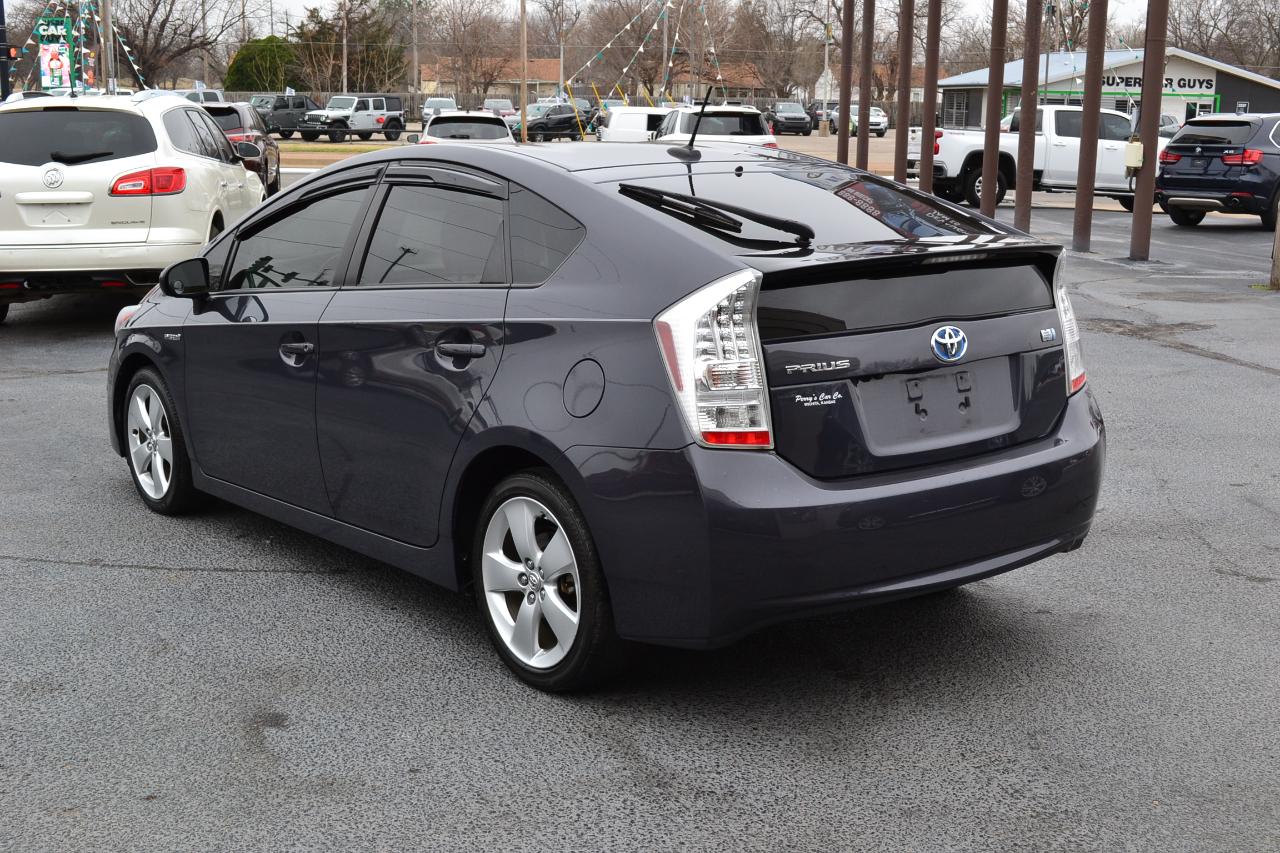 Toyota Prius Prius V 2010