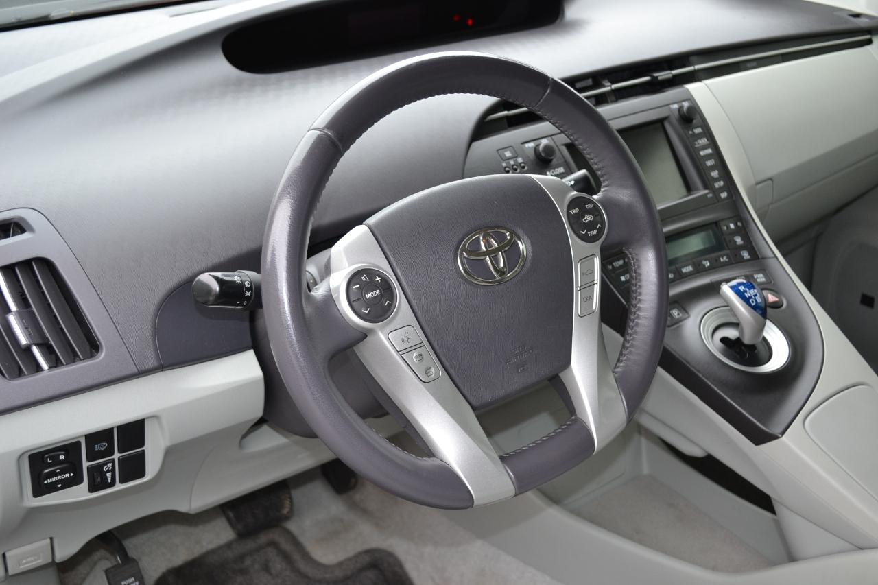 Toyota Prius Prius V 2010