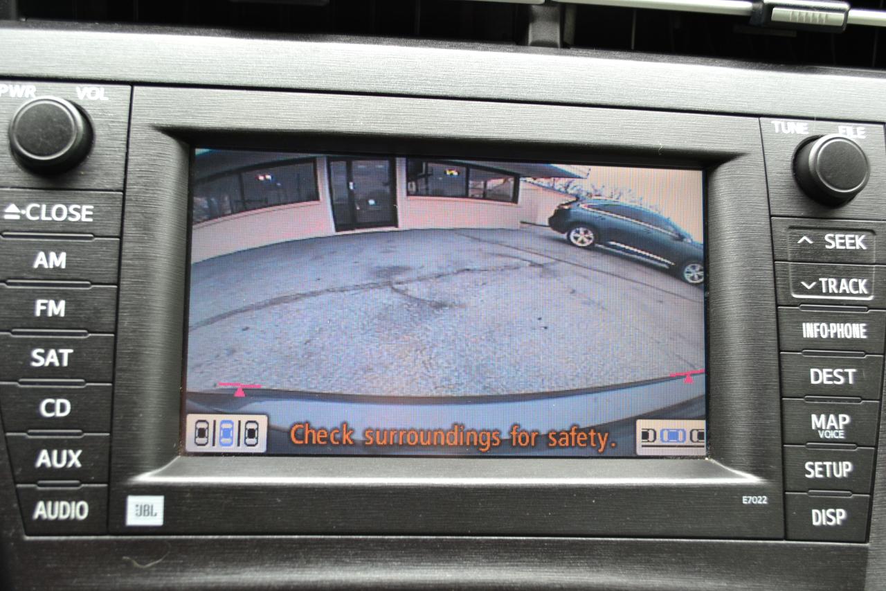 Toyota Prius Prius V 2010