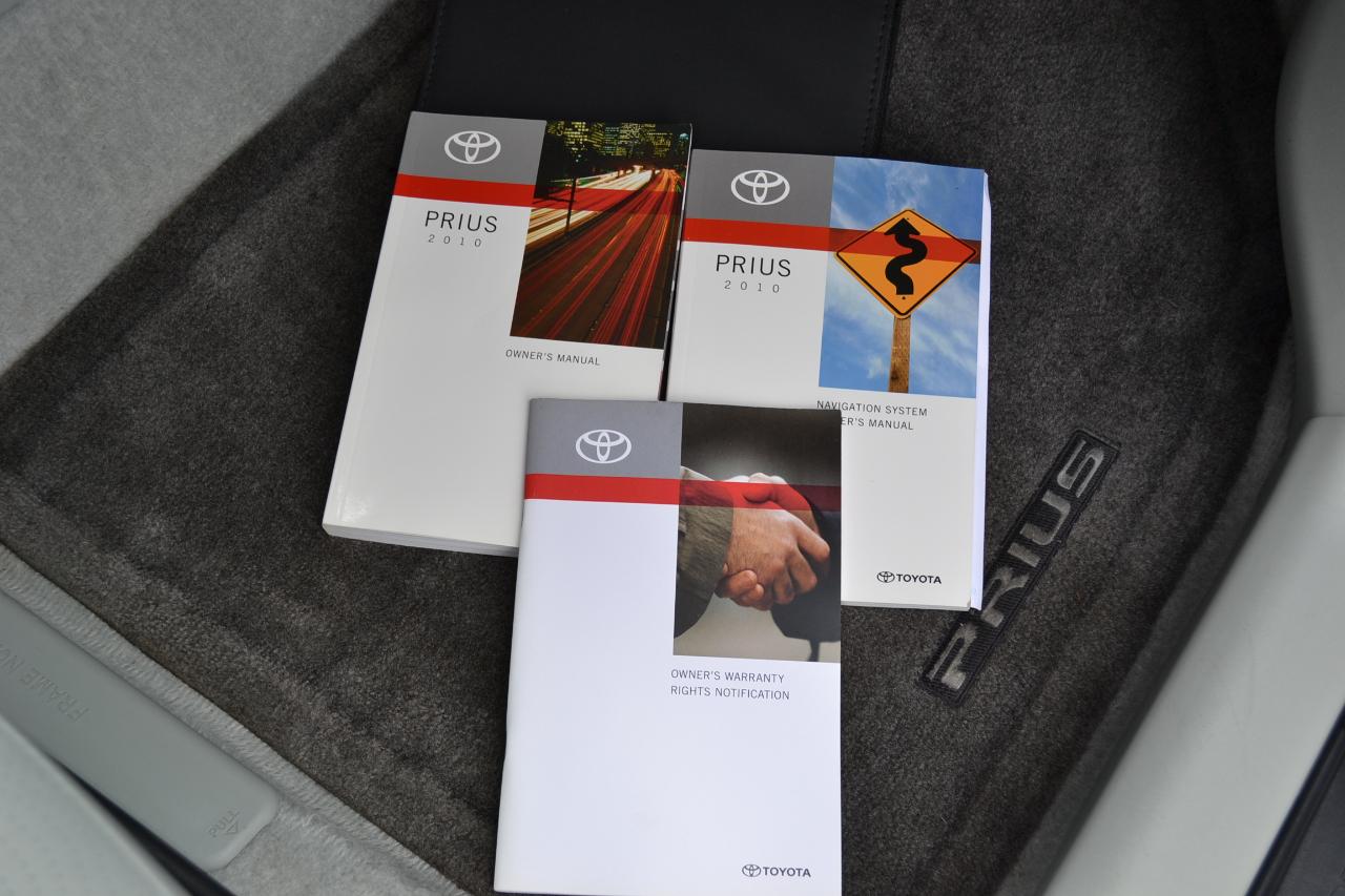 Toyota Prius Prius V 2010