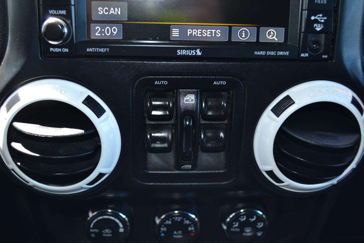 Jeep Wrangler Unlimited Rubicon 4WD 2015