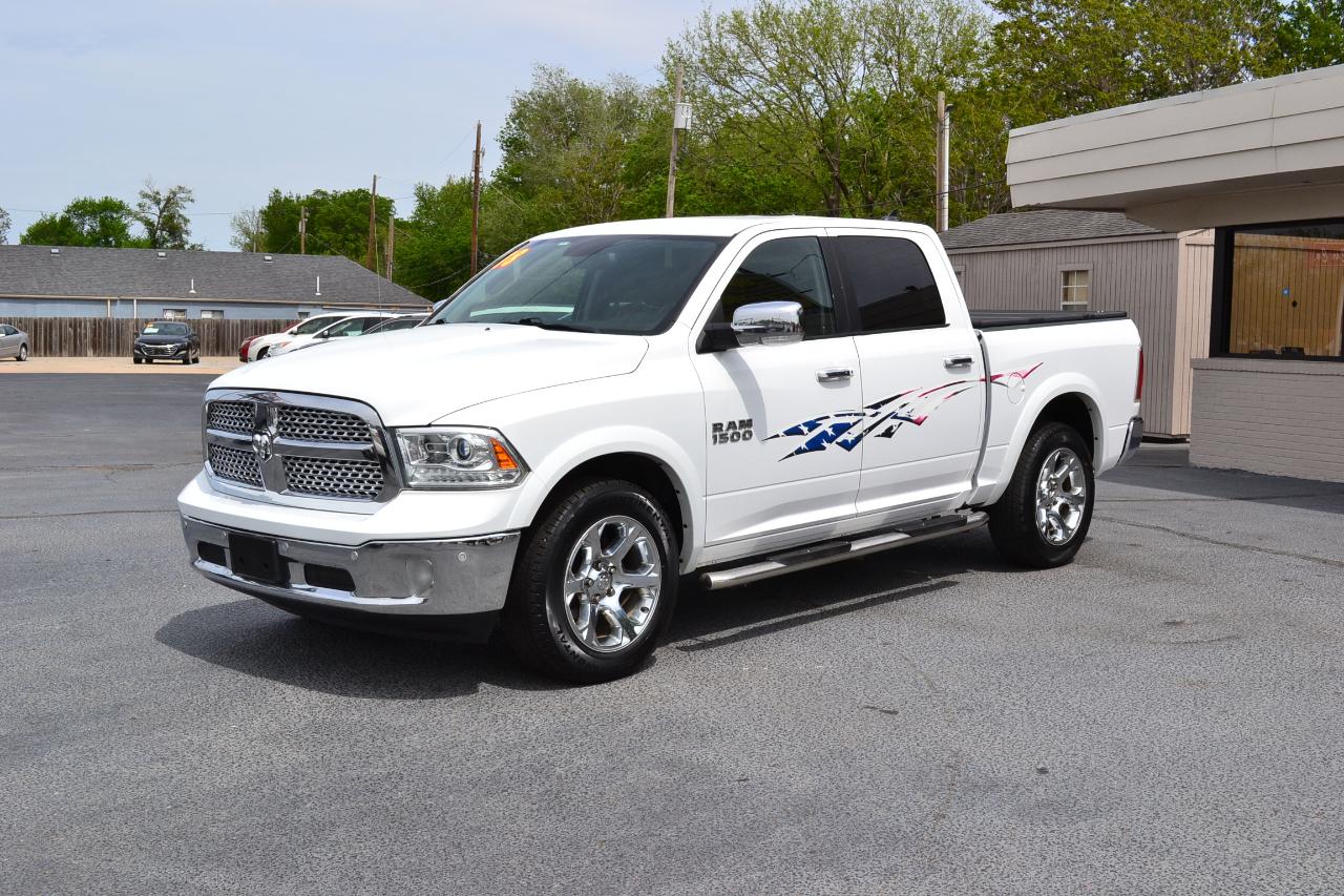 RAM 1500 Laramie Crew Cab SWB 4WD 2018