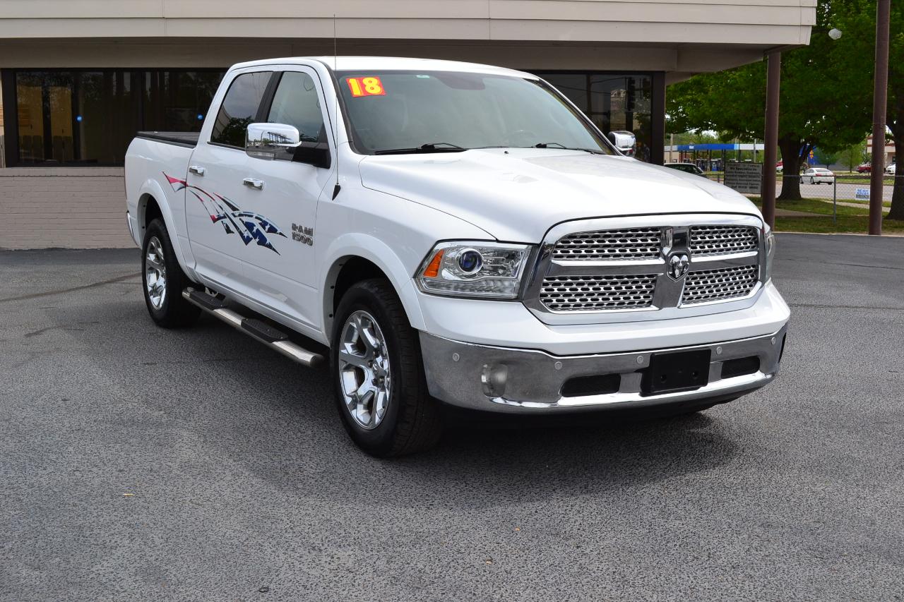 RAM 1500 Laramie Crew Cab SWB 4WD 2018