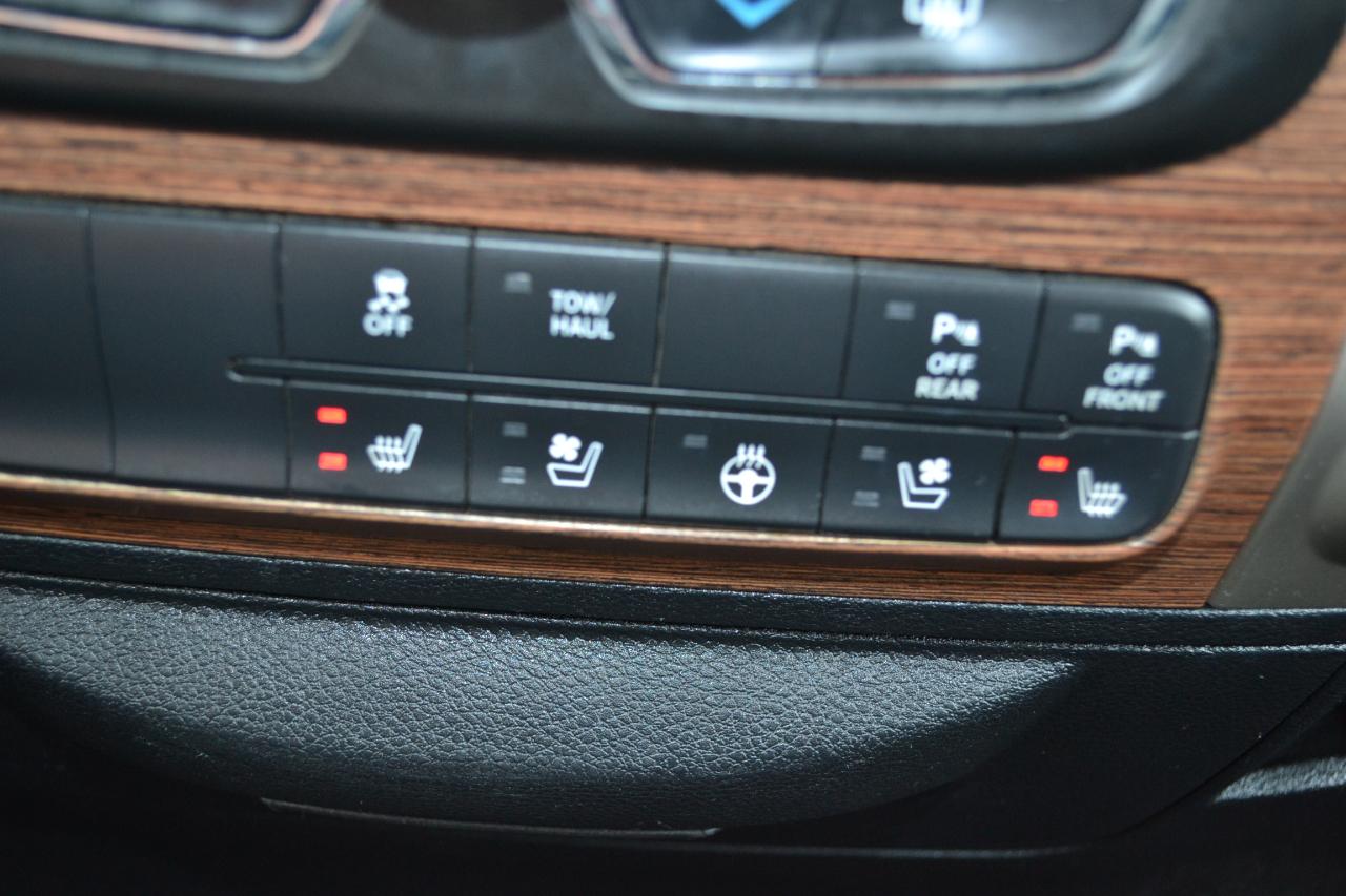 RAM 1500 Laramie Crew Cab SWB 4WD 2018