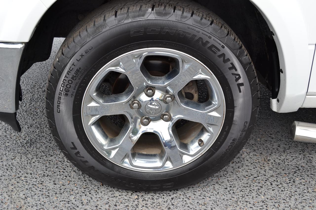 RAM 1500 Laramie Crew Cab SWB 4WD 2018