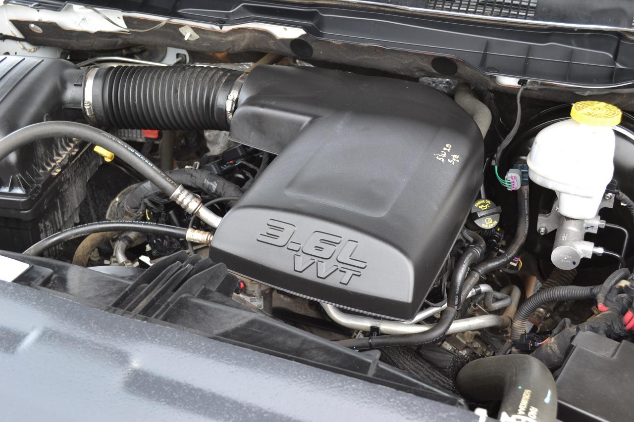 RAM 1500 Laramie Crew Cab SWB 4WD 2018