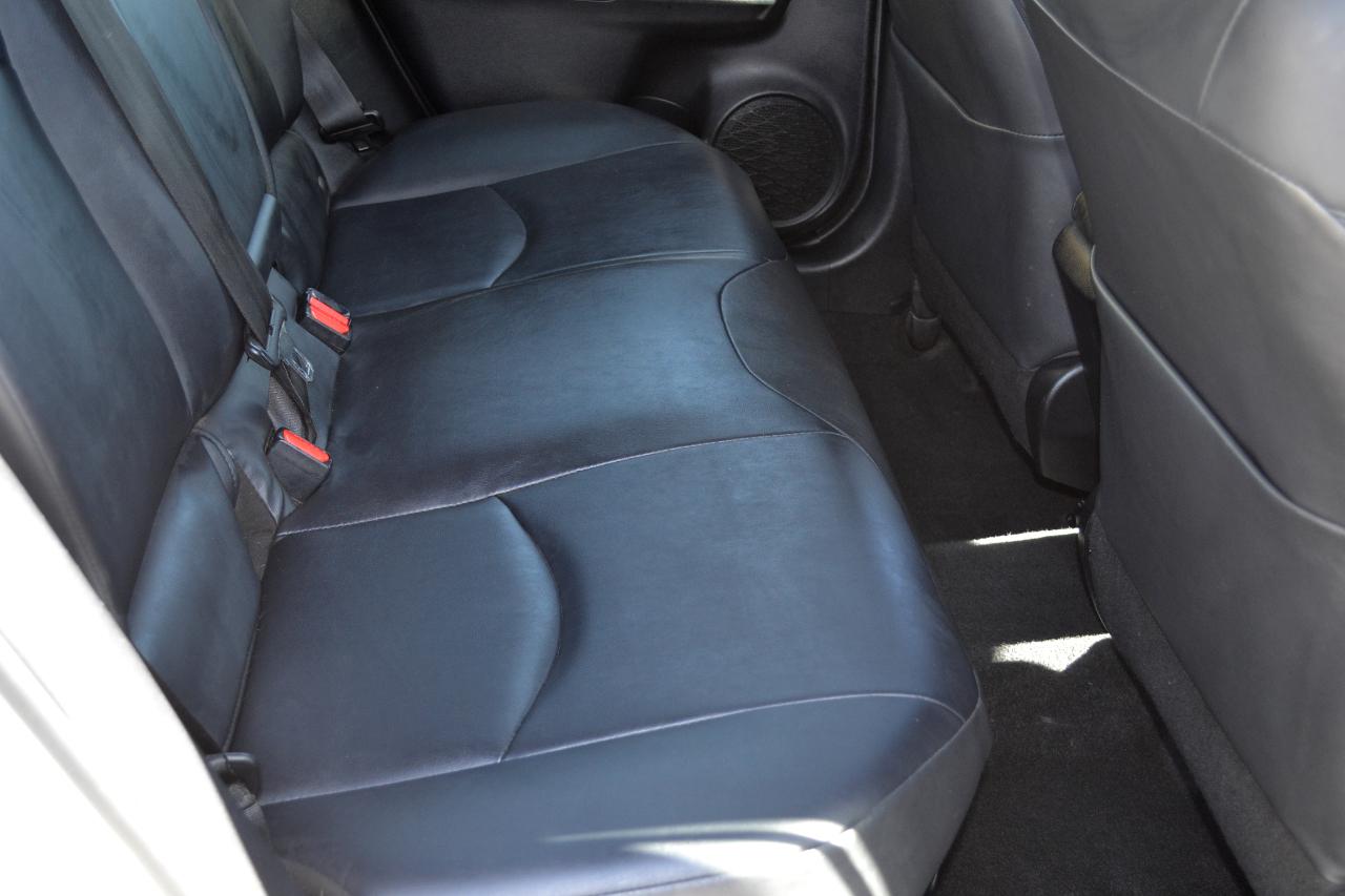 Toyota Prius Four 2016