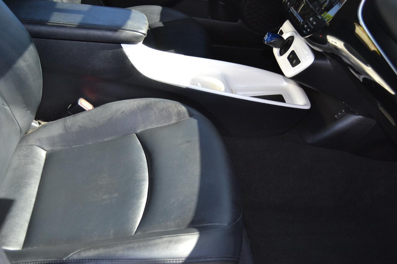 Toyota Prius Four 2016